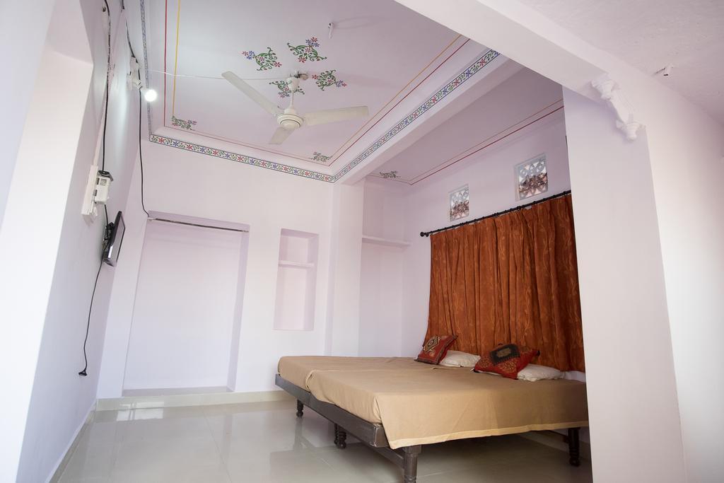 אודייפור Devi Vilas Guest House מראה חיצוני תמונה